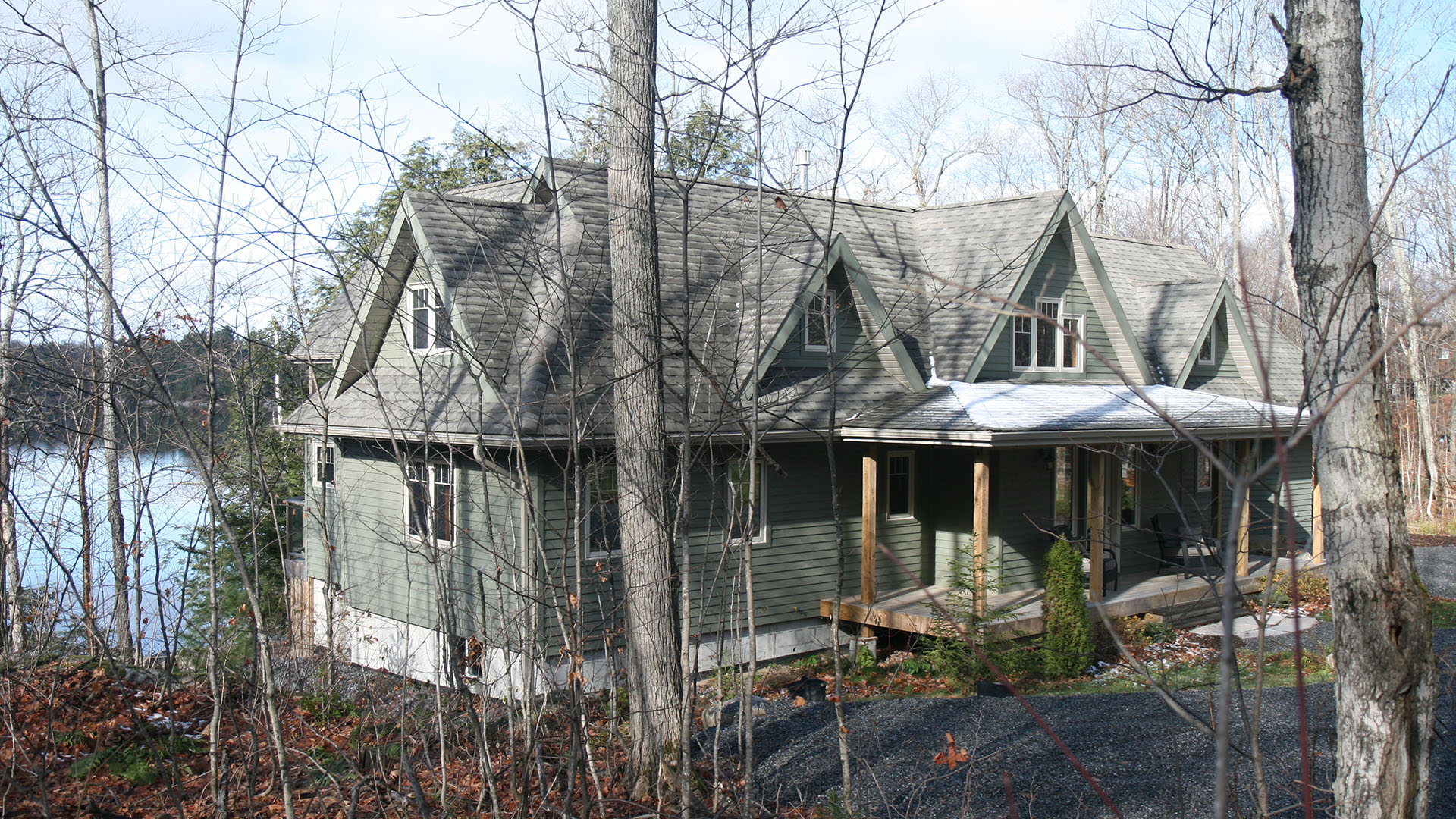 architect designed new lakefront cottage - parry sound - front view at end